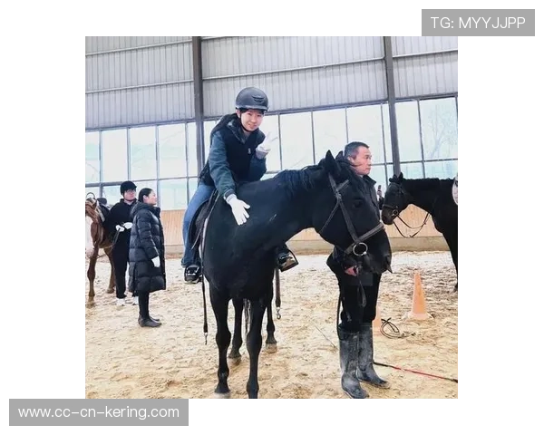 西班牙马术学院推出青少年培训计划，培养未来马术明星。，西班牙皇马学院