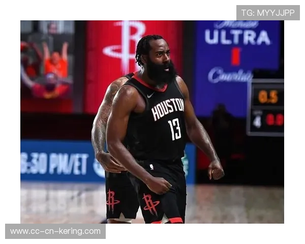 “伊万·戈梅斯的强硬防守与进攻意识，成为美洲狮队的中坚力量”